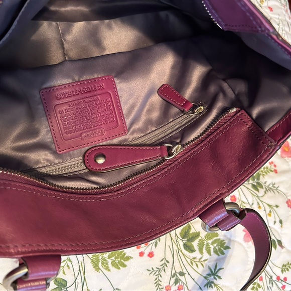 Coach purple leather studded shoulder bag - Picture 6 of 7